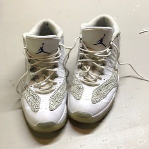 Jordan 11 Retro Low IE Cobalt (2003)